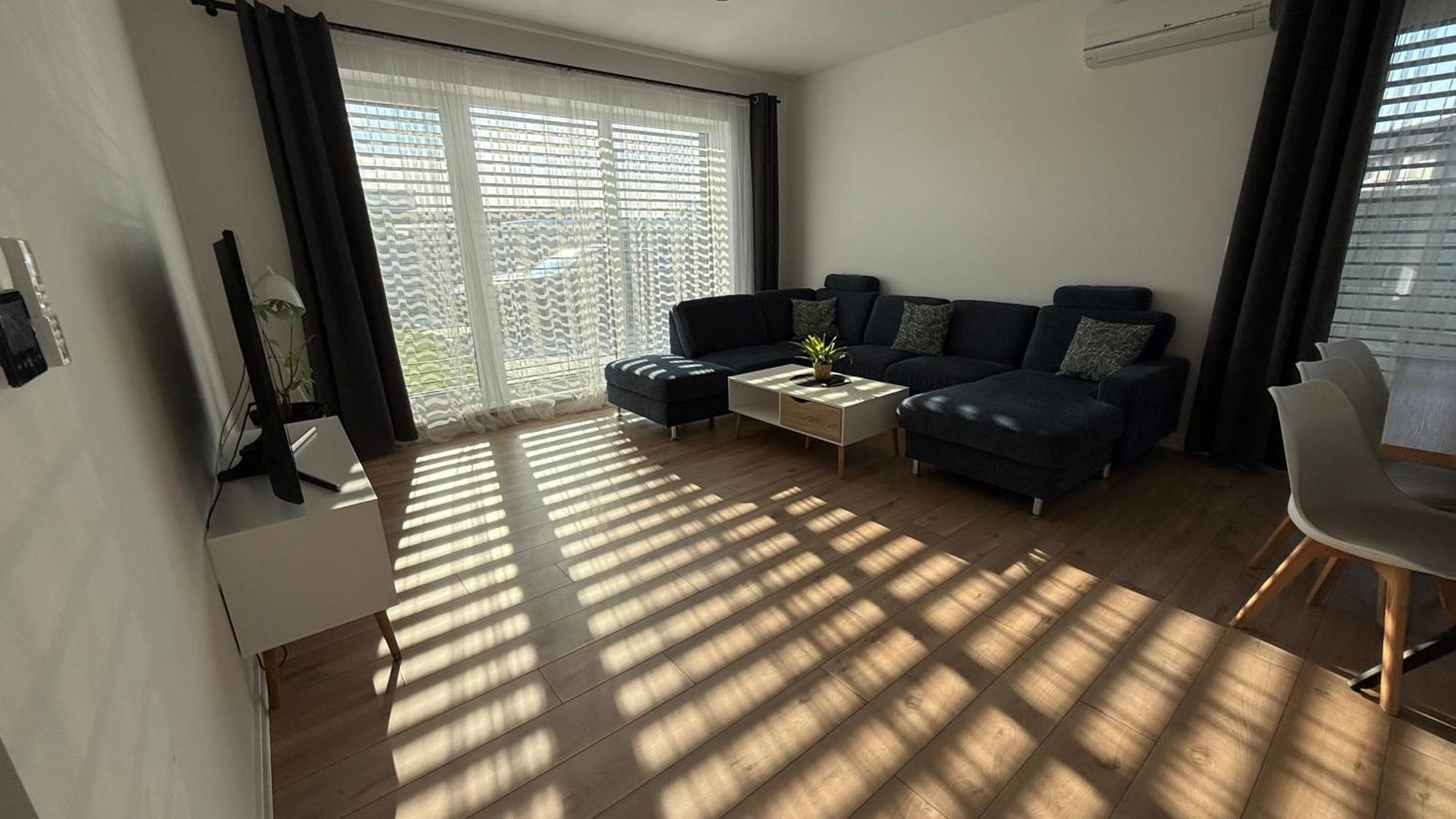 Klimatizovany Apartmanovy Dom, S Virivkou, 1B Senec Exterior foto